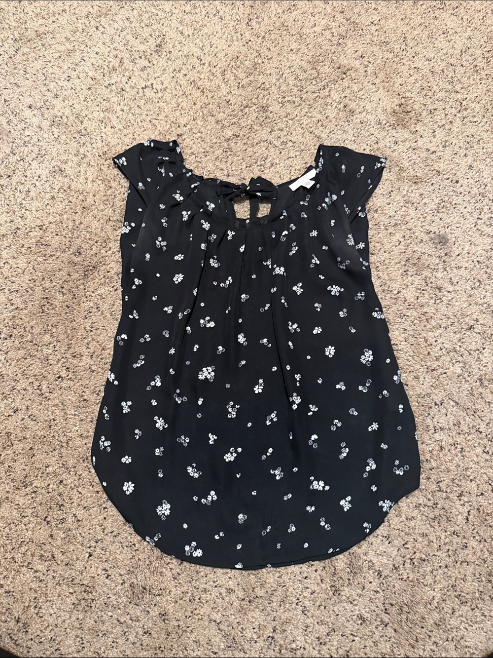 Lauren Conrad Black Floral Tie-Back Cap Sleeve Top